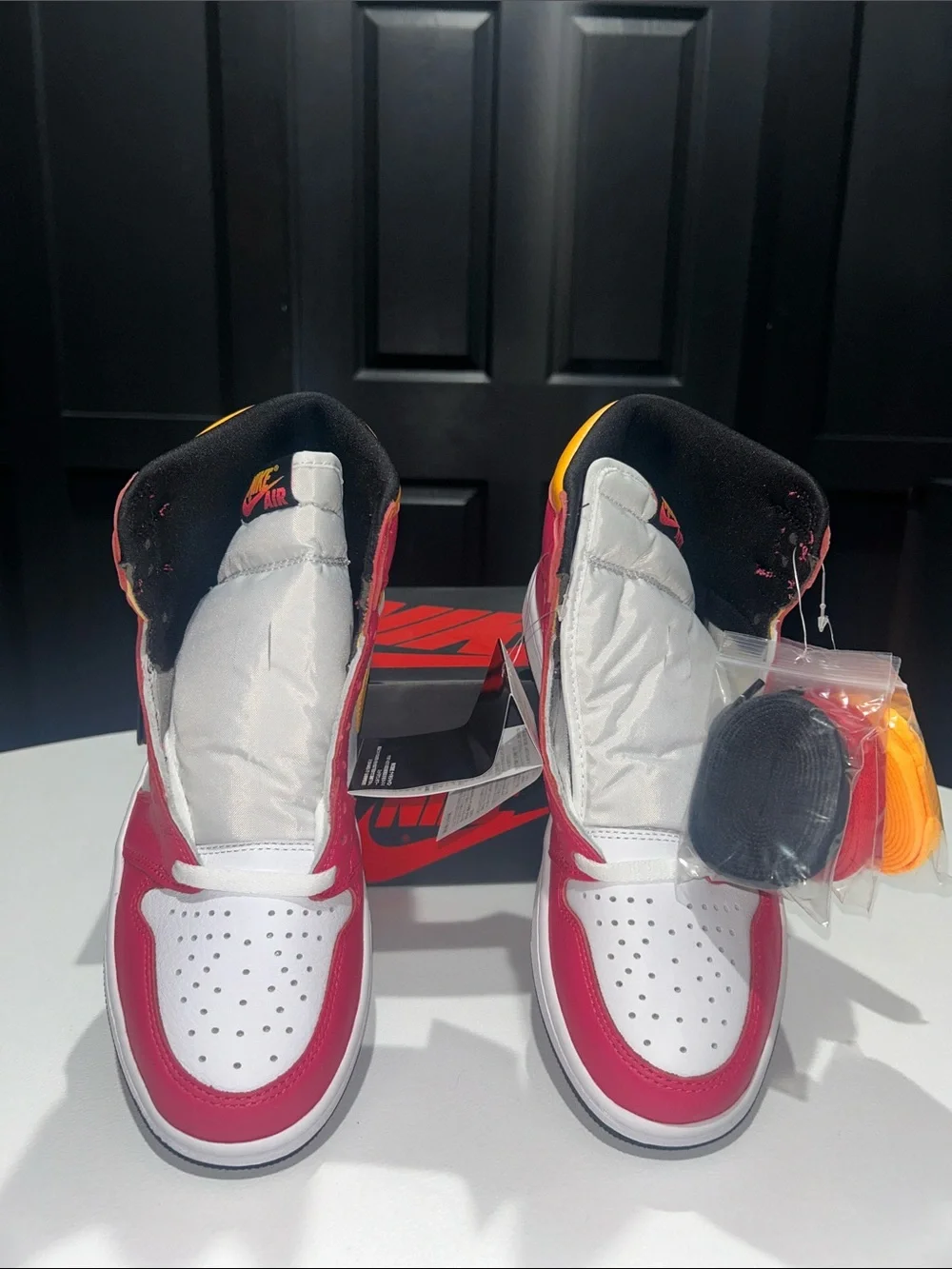 Jordan 1 Retro High OG “Light Fusion Red” Men’s Size 9.5